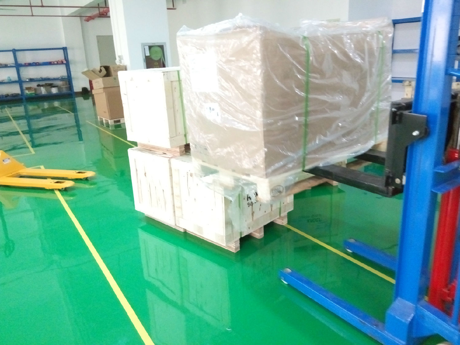 11月客戶訂購的力士樂伺服電機大量到貨！