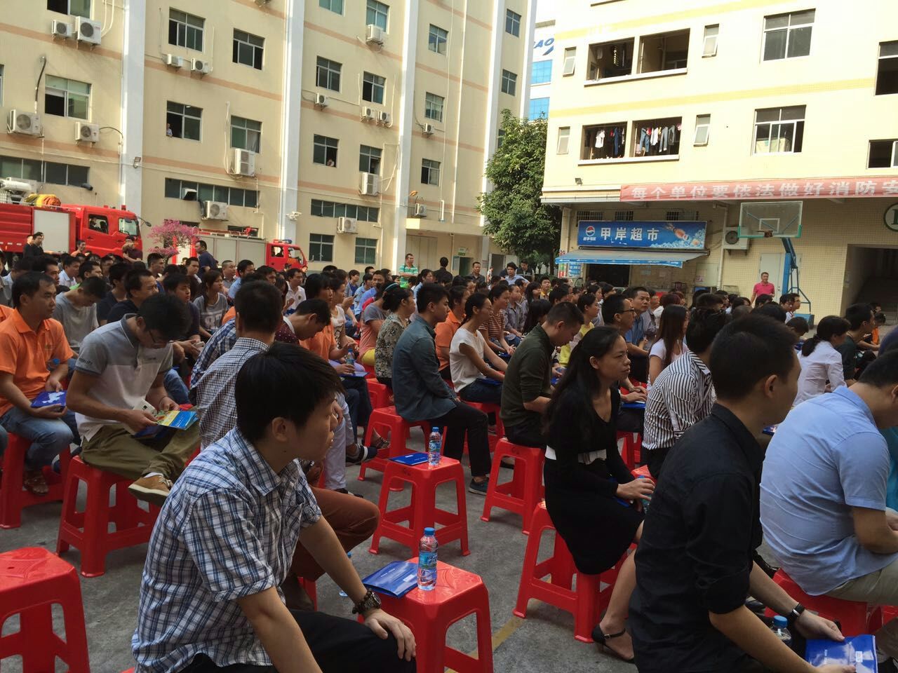 甲岸科技園組織消防演習(xí)，提高企業(yè)安全生產(chǎn)意識